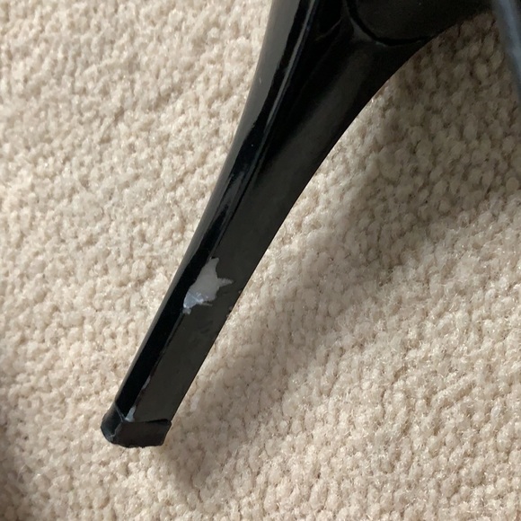 Guess Patent Leather Heels - Picture 5 of 7